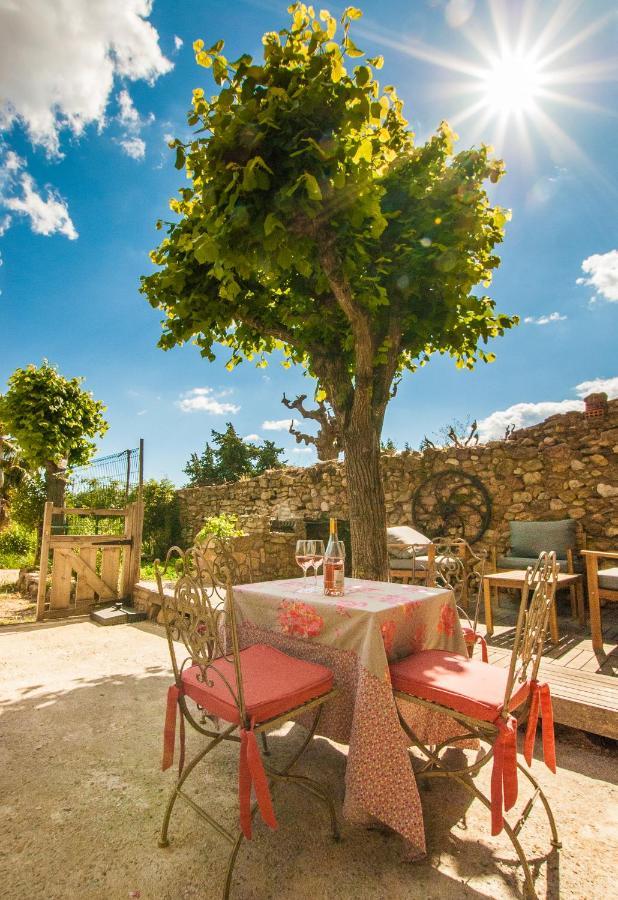 La Calade Bed and Breakfast Montouliers Buitenkant foto