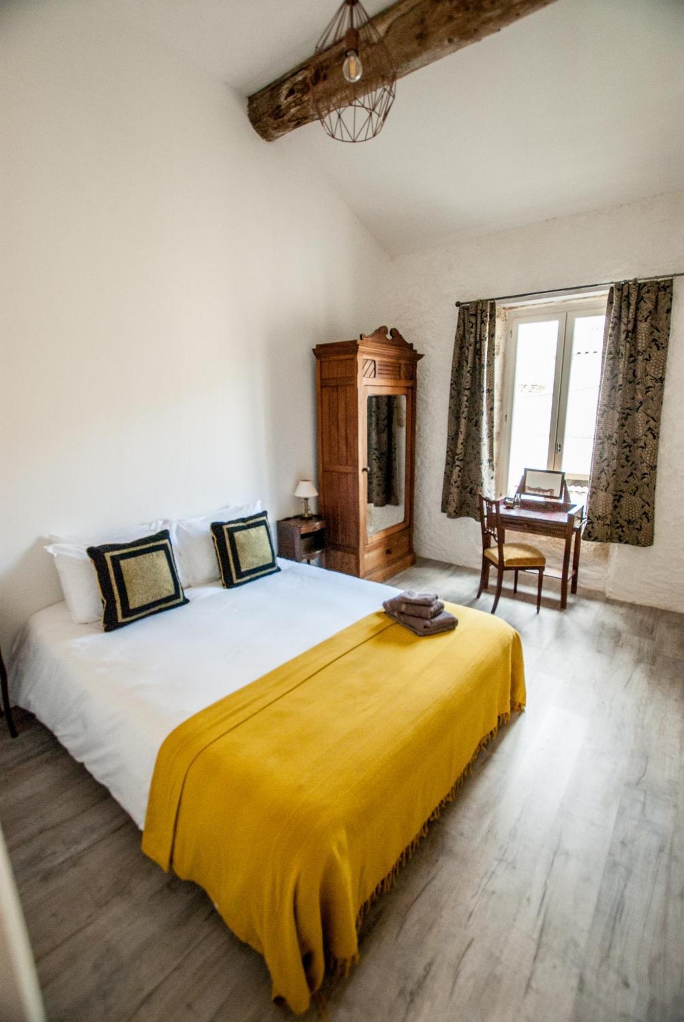 La Calade Bed and Breakfast Montouliers Buitenkant foto